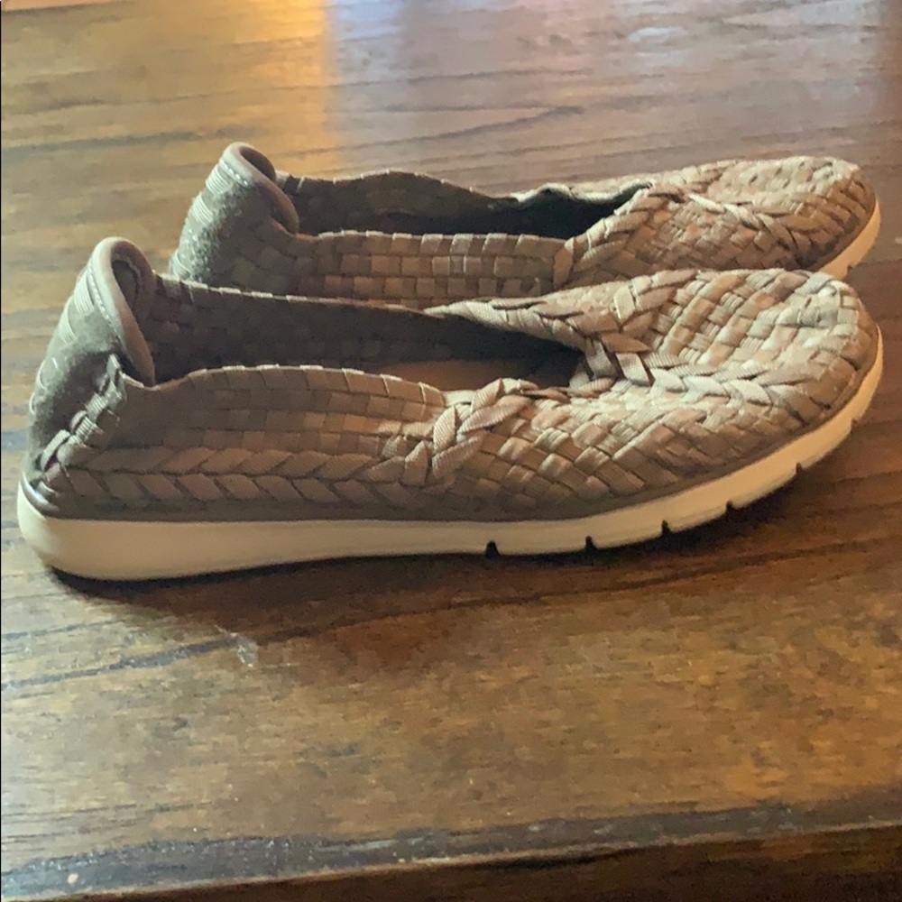 Bobs By Skechers With Memory Foam & Arch Support - image 4